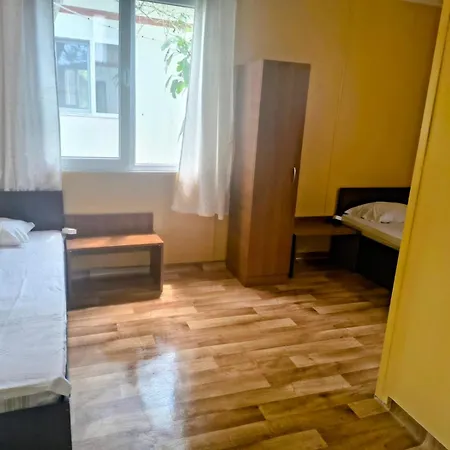 почивна база македонка 2 Camping Ahtopol